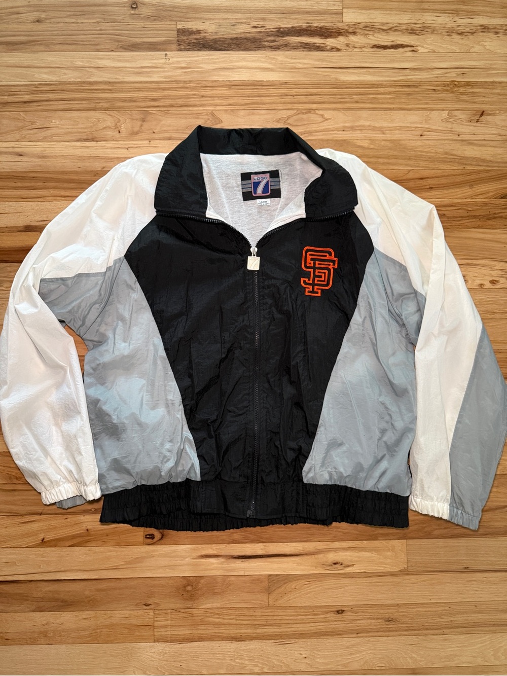 Logo 7 San Francisco Giants Vintage 90s Windbreaker Jacket